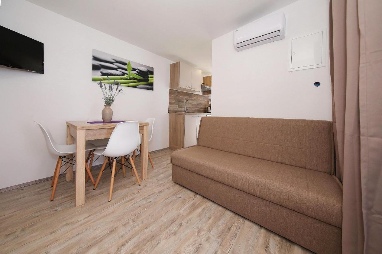Mobile Home Plumeria 1 Biograd Na Moru Eksteriør bilde